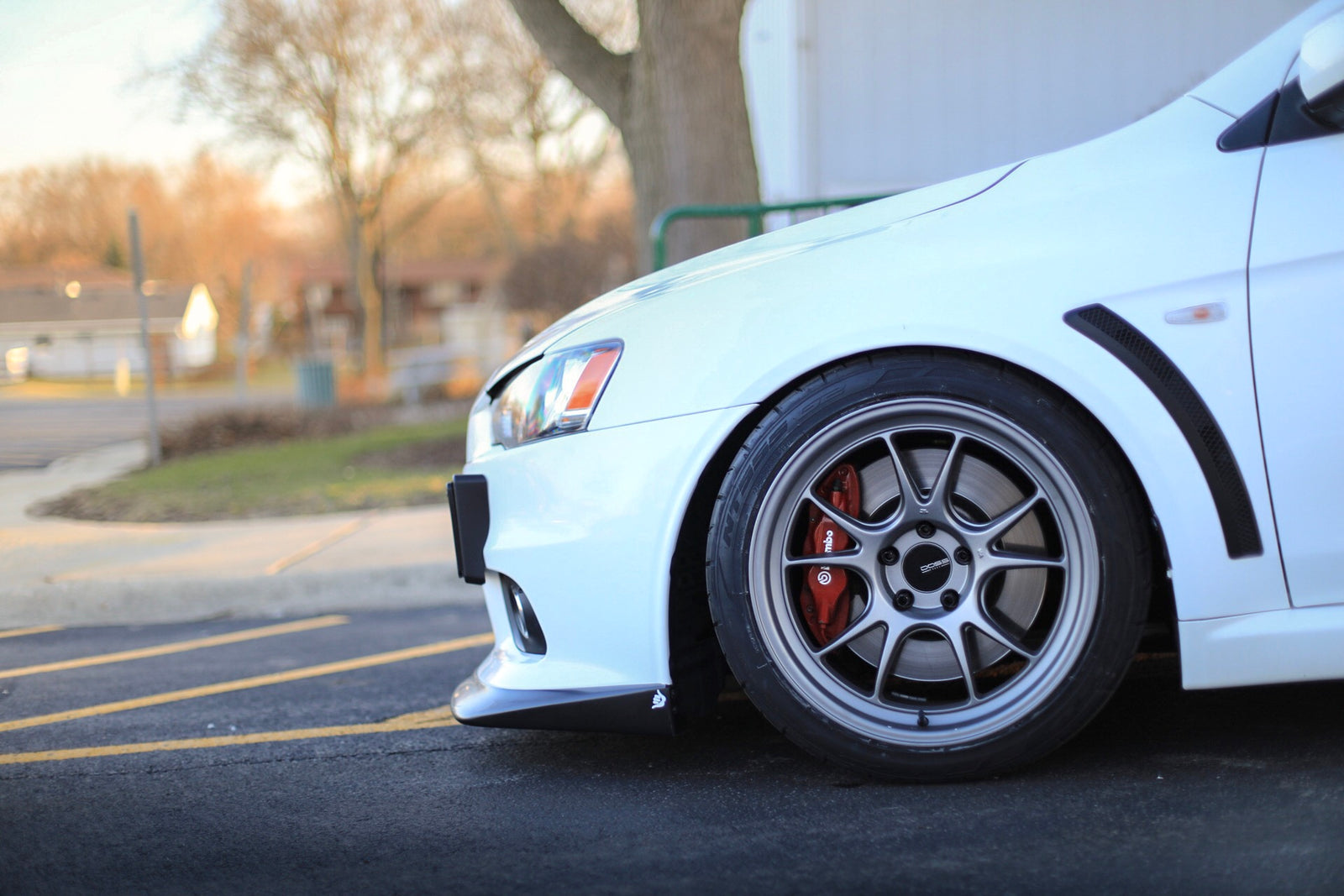 Ambit Wheel's Lightweight FlowForm FF4 18x9.5/18x10.5 Wheel | Lancer EVO X